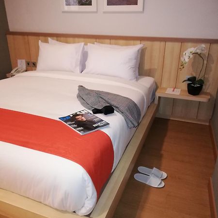 Motel The Nyaman Dżakarta Zewnętrze zdjęcie