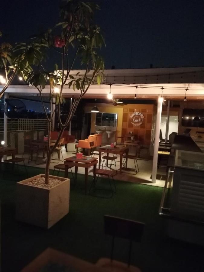 Motel The Nyaman Dżakarta Zewnętrze zdjęcie