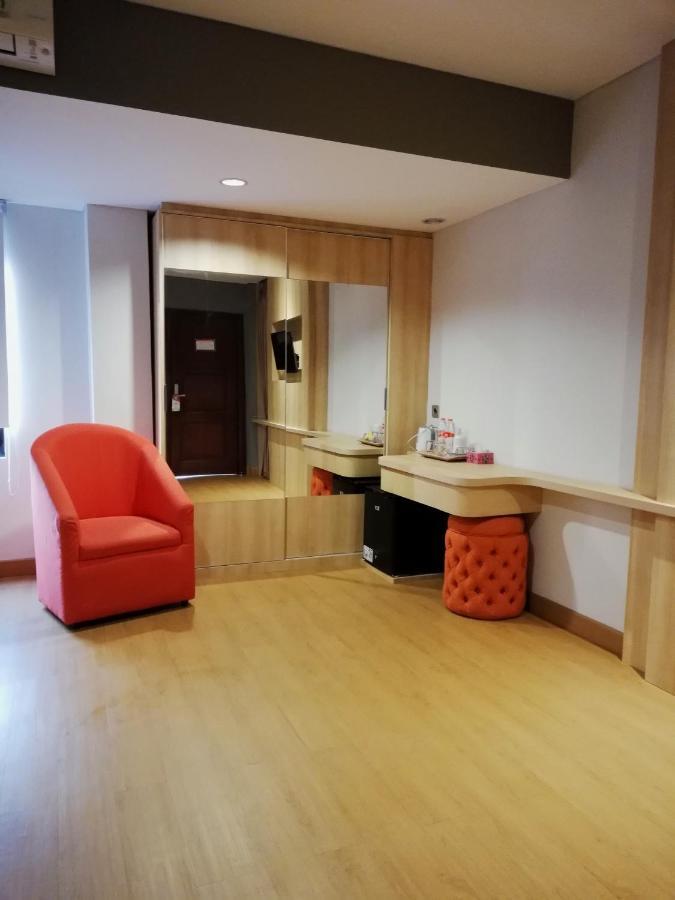 Motel The Nyaman Dżakarta Zewnętrze zdjęcie